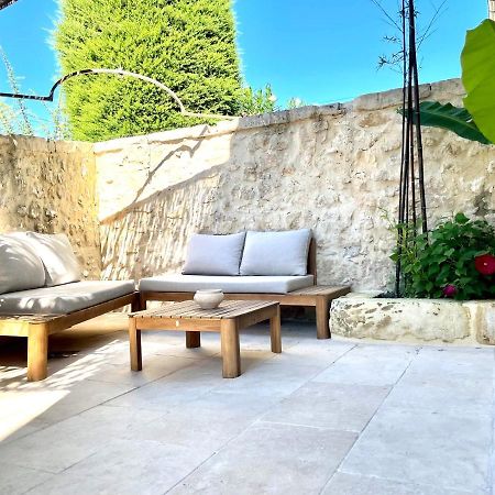 Maison De Village Fontvieille Exterior photo